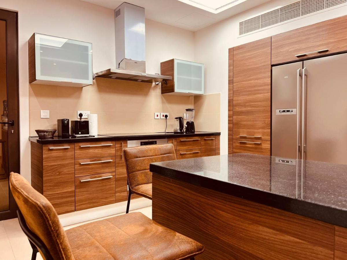 One 2Bhk Elegant Apartment In Muscat Bay 03 Εξωτερικό φωτογραφία